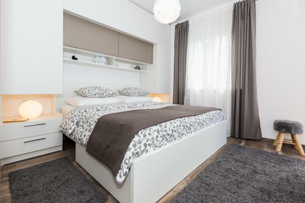 Villa Pergola-Apartment Toni Mlini Εξωτερικό φωτογραφία