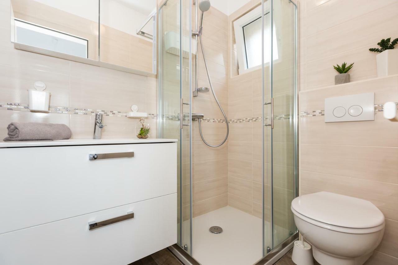 Villa Pergola-Apartment Toni Mlini Εξωτερικό φωτογραφία